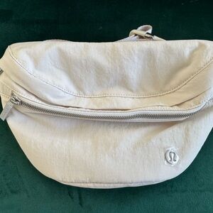 Lululemon Athletica Cream Belt Bag